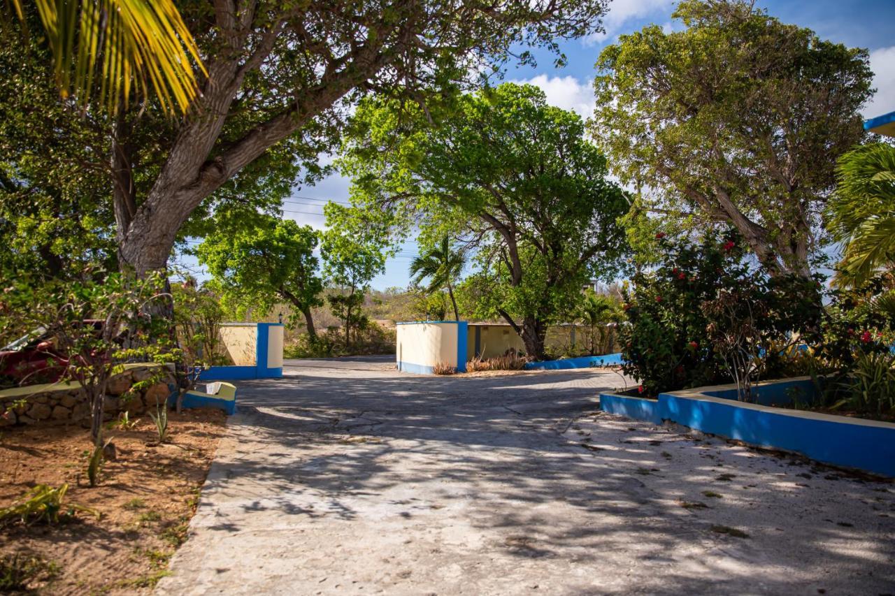 Easy Corner Villas Sandy Ground Village Экстерьер фото